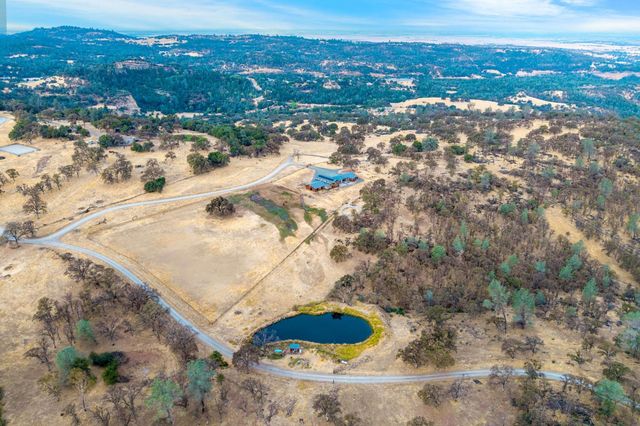 8813 Hayes Ln, Smartsville, CA 95977