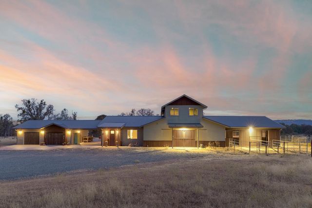 8813 Hayes Ln, Smartsville, CA 95977