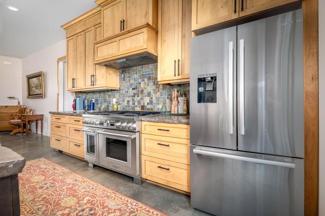 8813 Hayes Ln, Smartsville, CA 95977