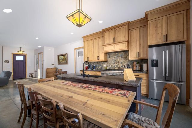 8813 Hayes Ln, Smartsville, CA 95977