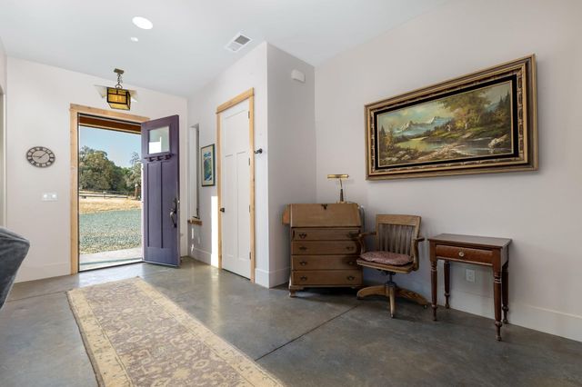 8813 Hayes Ln, Smartsville, CA 95977