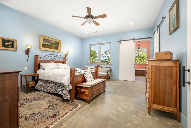 8813 Hayes Ln, Smartsville, CA 95977