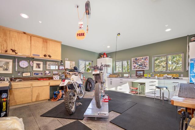 8813 Hayes Ln, Smartsville, CA 95977