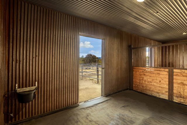 8813 Hayes Ln, Smartsville, CA 95977