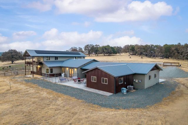 8813 Hayes Ln, Smartsville, CA 95977