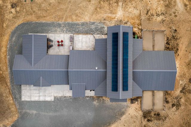 8813 Hayes Ln, Smartsville, CA 95977