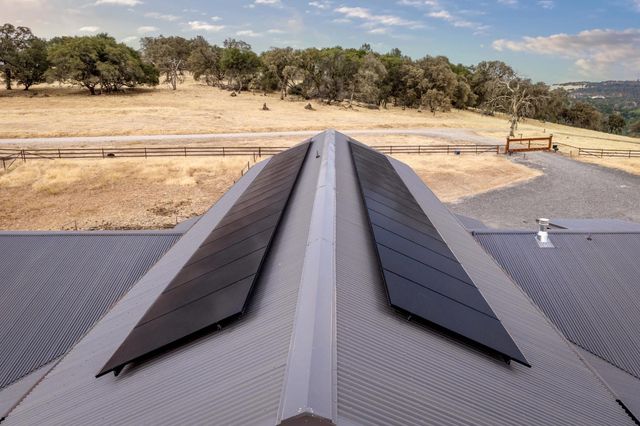 8813 Hayes Ln, Smartsville, CA 95977