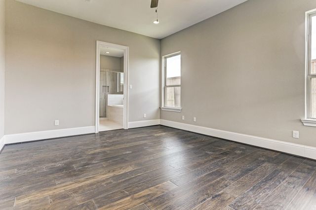 4859 Benning Dr, Houston, TX 77035