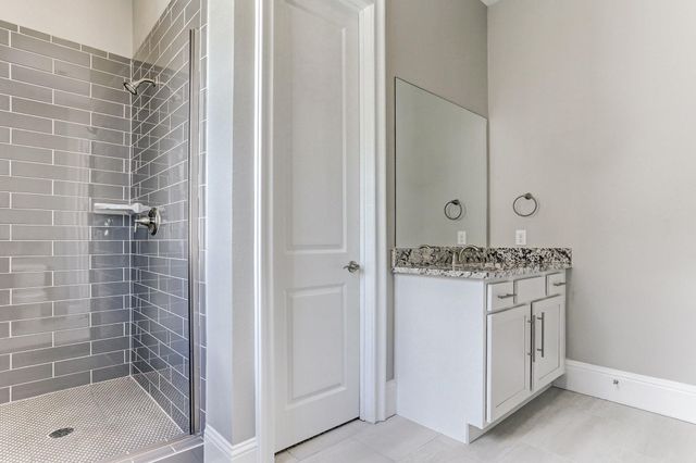 4859 Benning Dr, Houston, TX 77035