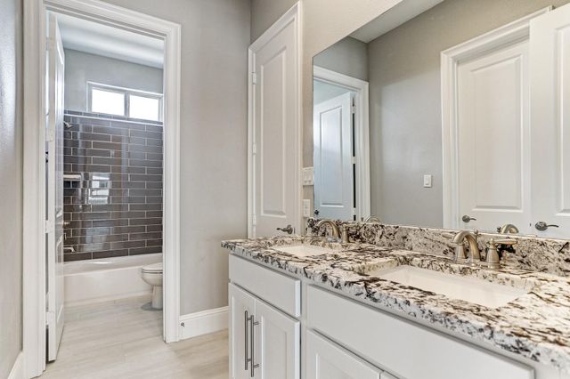 4859 Benning Dr, Houston, TX 77035