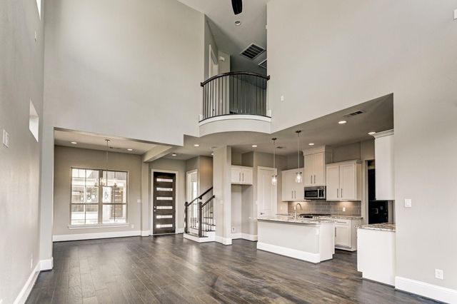 4859 Benning Dr, Houston, TX 77035