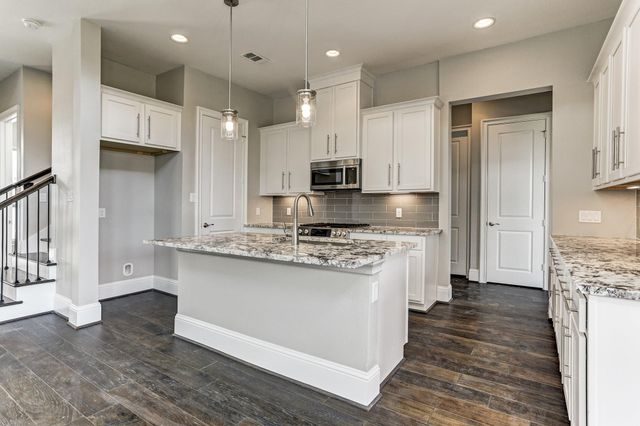 4859 Benning Dr, Houston, TX 77035