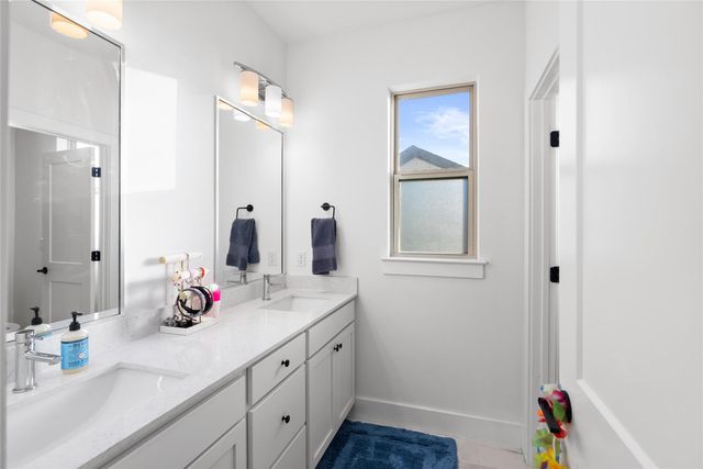 5315 La Crosse Ave 16, Austin, TX 78739