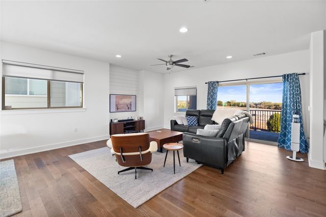 5315 La Crosse Ave 16, Austin, TX 78739