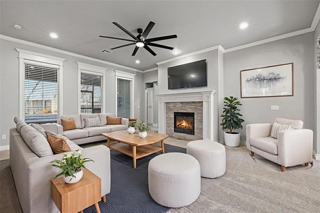 4813 Hambletonian Lane, Mustang, OK 73064