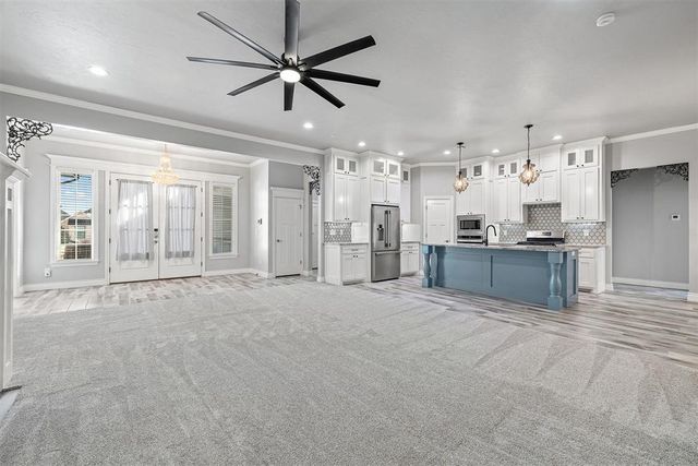 4813 Hambletonian Lane, Mustang, OK 73064