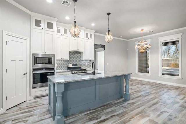 4813 Hambletonian Lane, Mustang, OK 73064