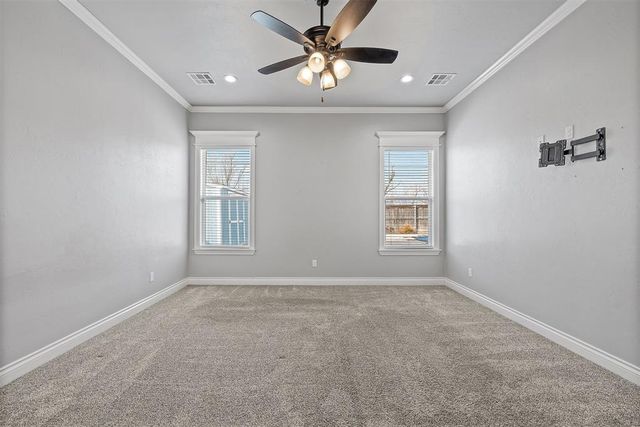 4813 Hambletonian Lane, Mustang, OK 73064