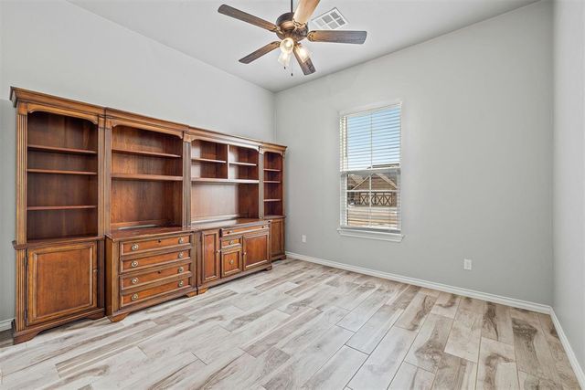 4813 Hambletonian Lane, Mustang, OK 73064