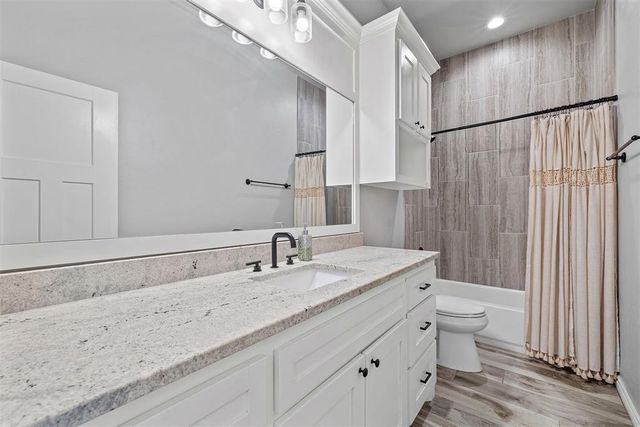 4813 Hambletonian Lane, Mustang, OK 73064