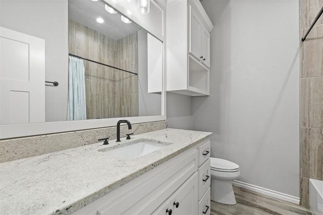 4813 Hambletonian Lane, Mustang, OK 73064