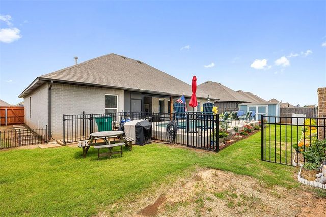 4813 Hambletonian Lane, Mustang, OK 73064