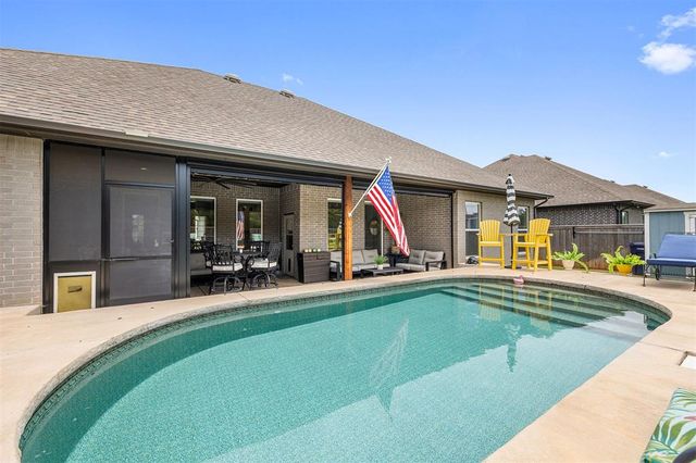 4813 Hambletonian Lane, Mustang, OK 73064