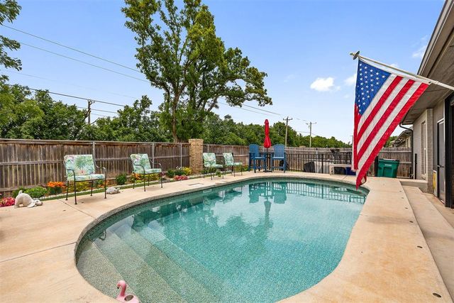 4813 Hambletonian Lane, Mustang, OK 73064