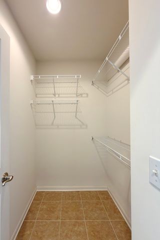 5910 N Northwest Highway 5910, Chicago, IL 60631