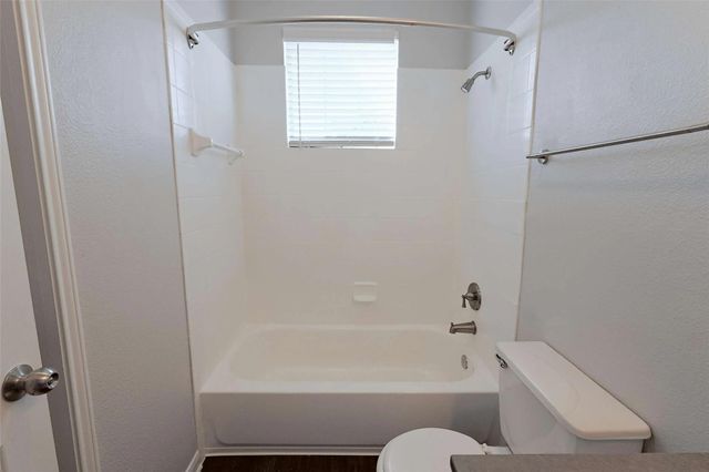 12215 Hunters Chase DR N-7202N, Austin, TX 78729