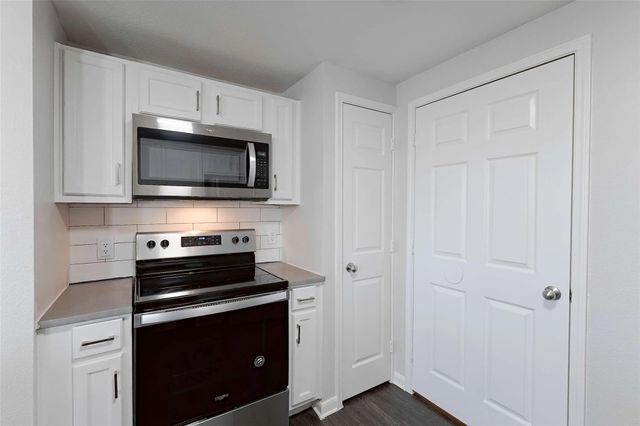 12215 Hunters Chase DR N-7202N, Austin, TX 78729