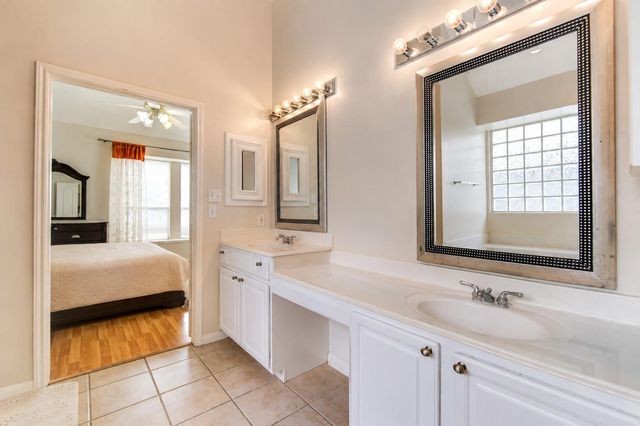 2715 Kimbleton Court, Houston, TX 77082