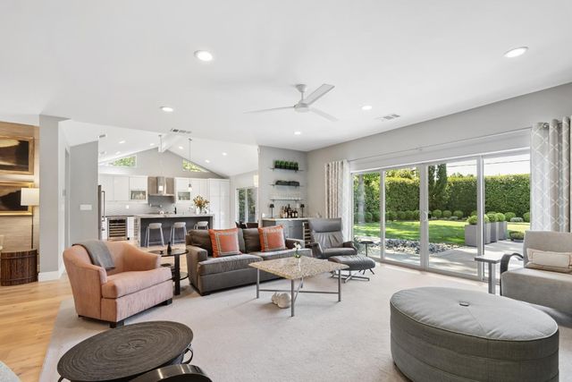 1609 Gary Way, Carmichael, CA 95608