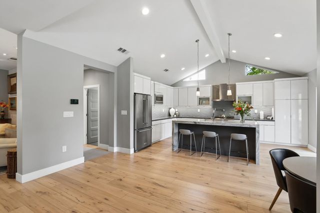 1609 Gary Way, Carmichael, CA 95608