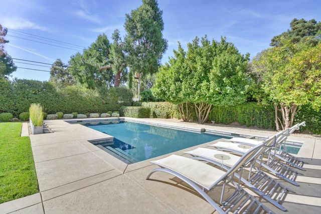 1609 Gary Way, Carmichael, CA 95608