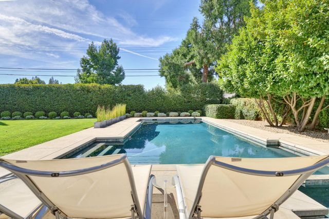 1609 Gary Way, Carmichael, CA 95608