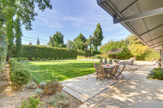 1609 Gary Way, Carmichael, CA 95608