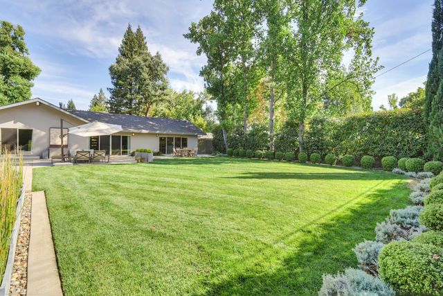 1609 Gary Way, Carmichael, CA 95608