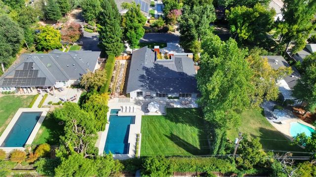 1609 Gary Way, Carmichael, CA 95608