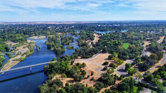 1609 Gary Way, Carmichael, CA 95608