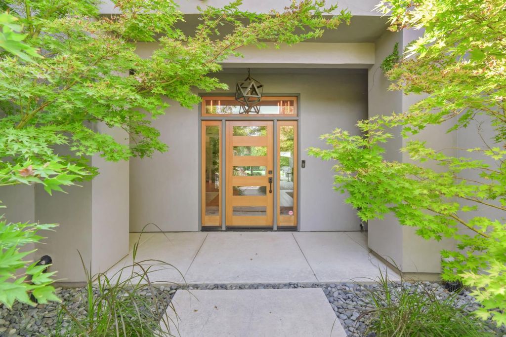 1609 Gary Way, Carmichael, CA 95608