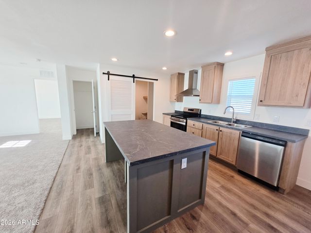 33027 W Cambridge Avenue, Tonopah, AZ 85354