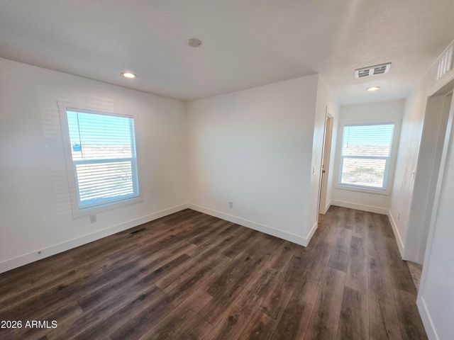 33027 W Cambridge Avenue, Tonopah, AZ 85354