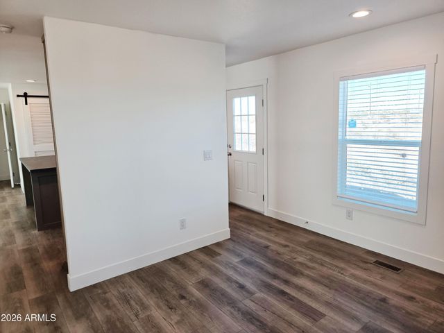 33027 W Cambridge Avenue, Tonopah, AZ 85354