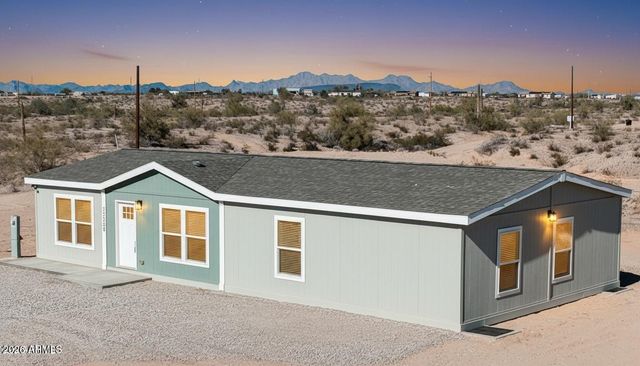 33027 W Cambridge Avenue, Tonopah, AZ 85354