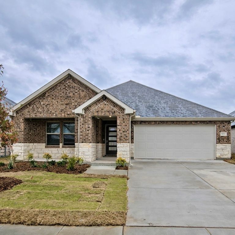 821 Sunflower Road, Lavon, TX 75166