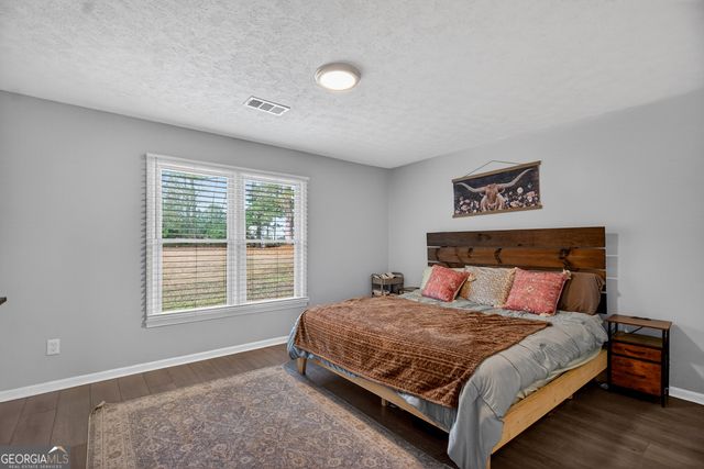 107 N Barnard Avenue, Lagrange, GA 30241