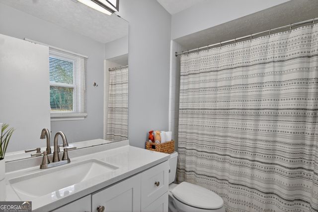 107 N Barnard Avenue, Lagrange, GA 30241