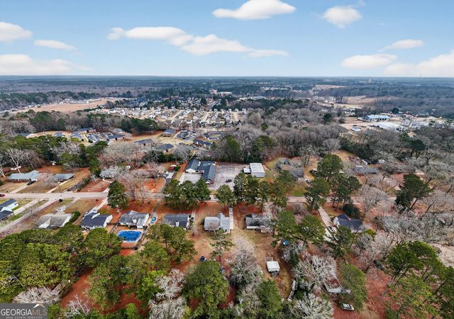 107 N Barnard Avenue, Lagrange, GA 30241