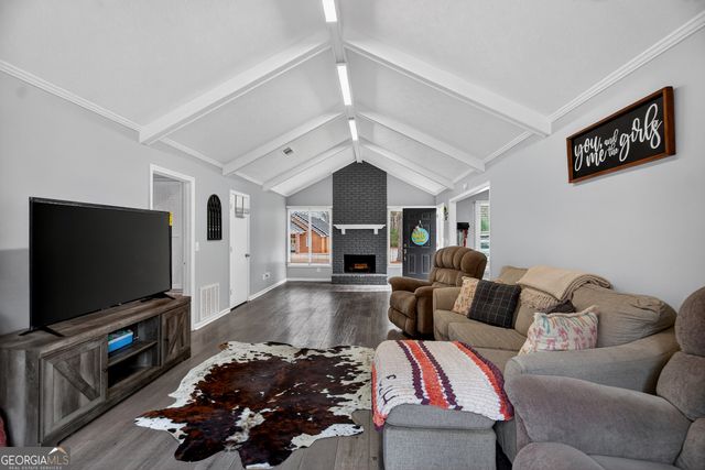 107 N Barnard Avenue, Lagrange, GA 30241